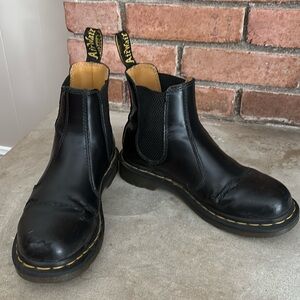 Dr. Martens Chelsea boot women’s size 6 (37) black see photos for condition